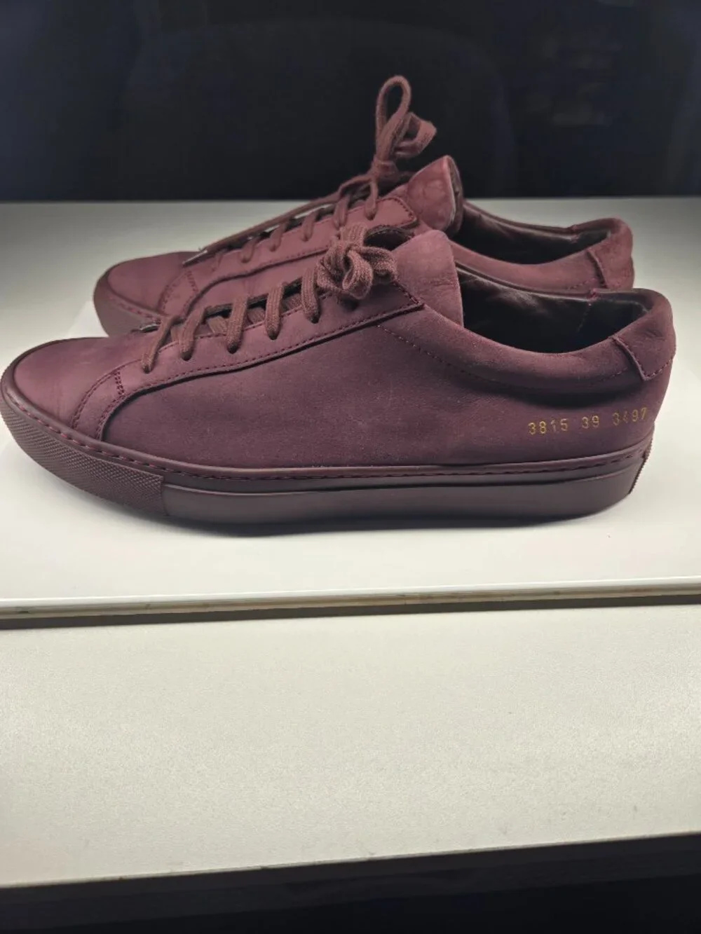 Common Projects Burgundy/Wine Low-Top Sneakers – Designer Italian Sneakers 👟
